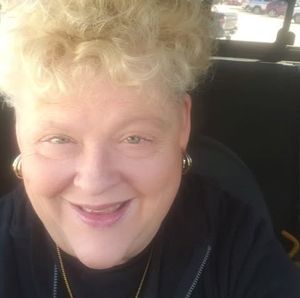 Meet your Posher, Bobbie